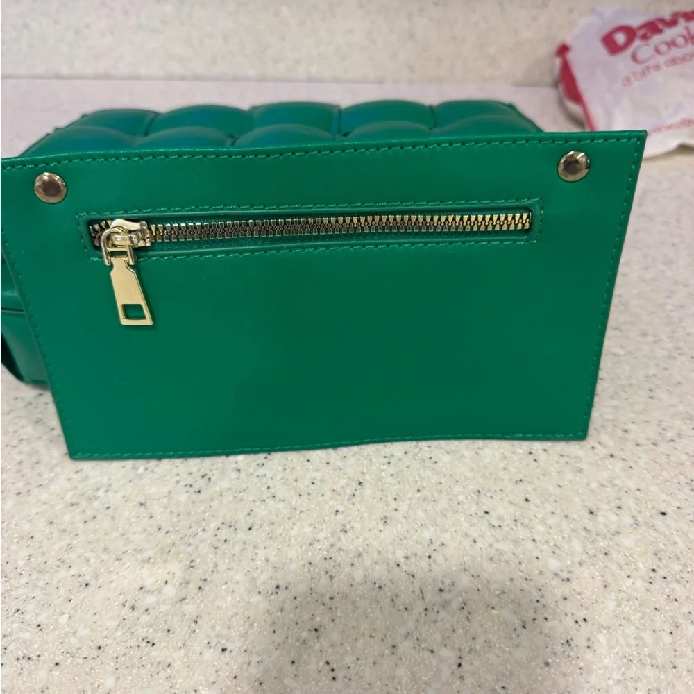 Green Woven Leather Shoulder Bag - Picture 7 of 14